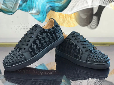 Sneakers & Shoes
