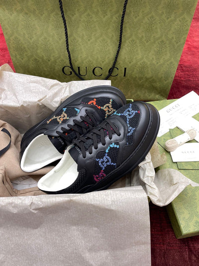Sneakers & Shoes