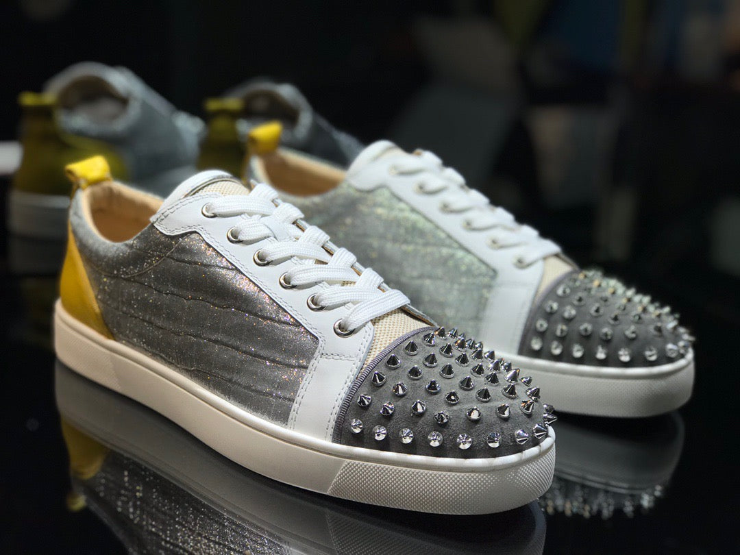 Sneakers & Shoes