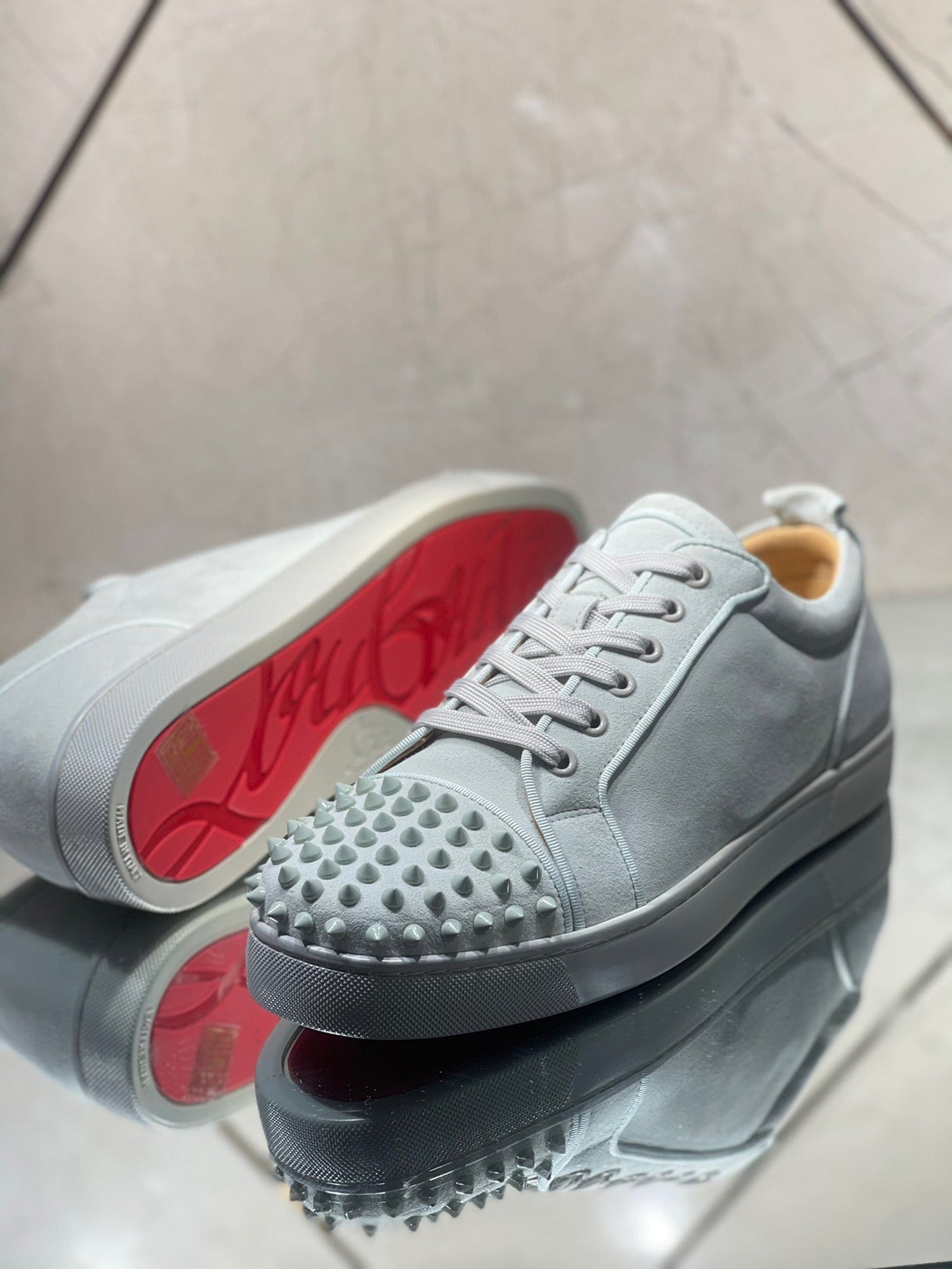 Sneakers & Shoes