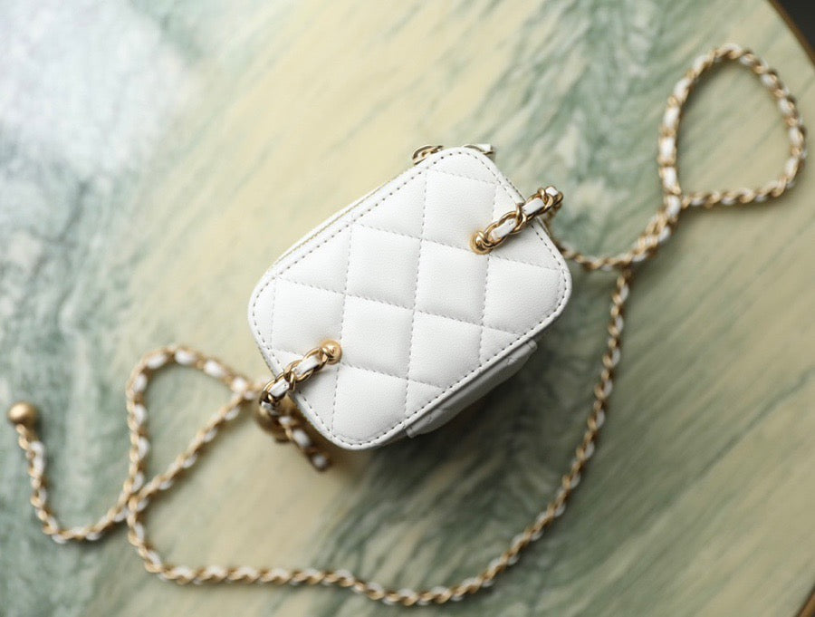 CHA 23 Mini Vanity