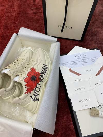 Sneakers & Shoes