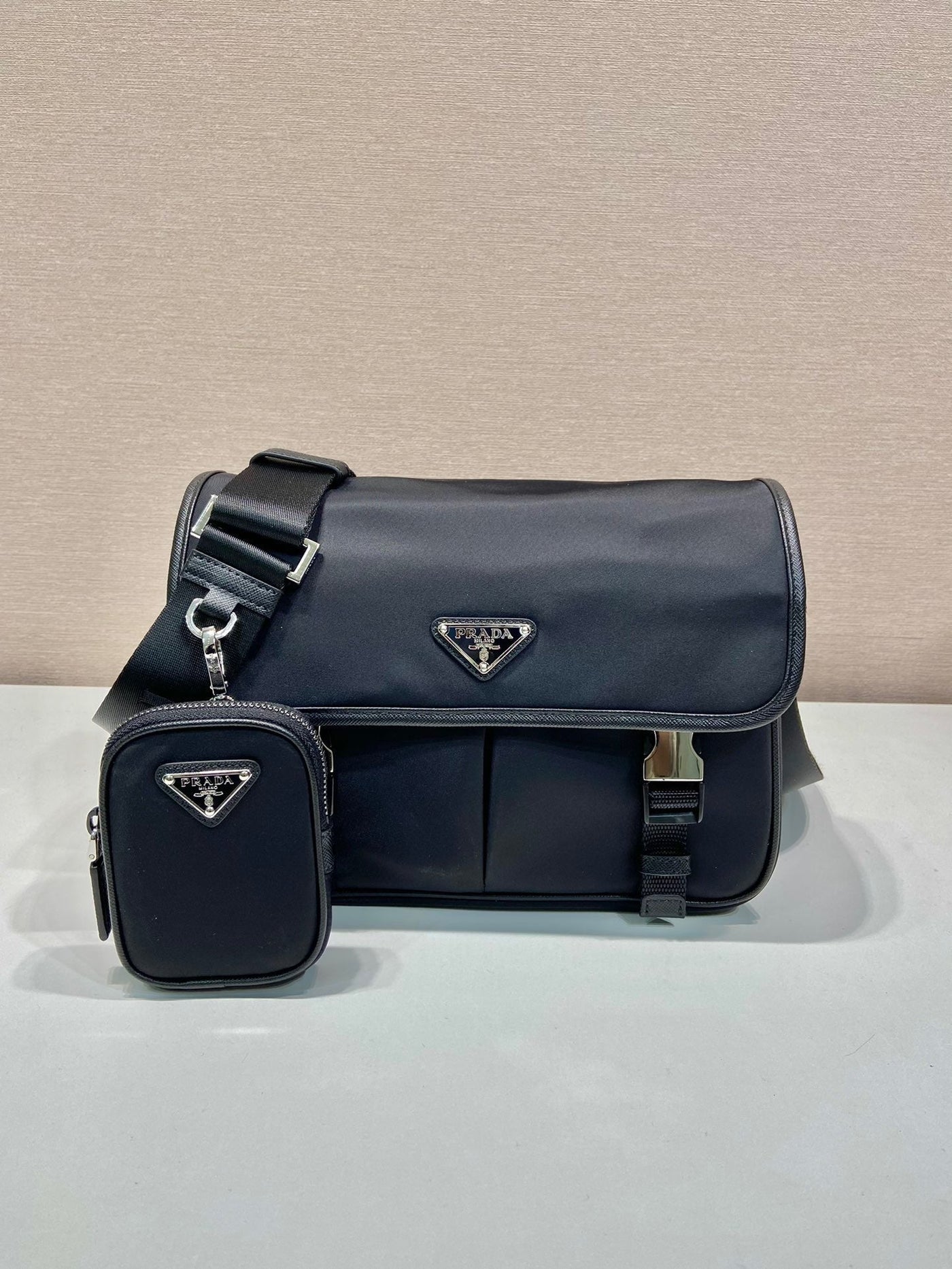 PRA Messenger Bag