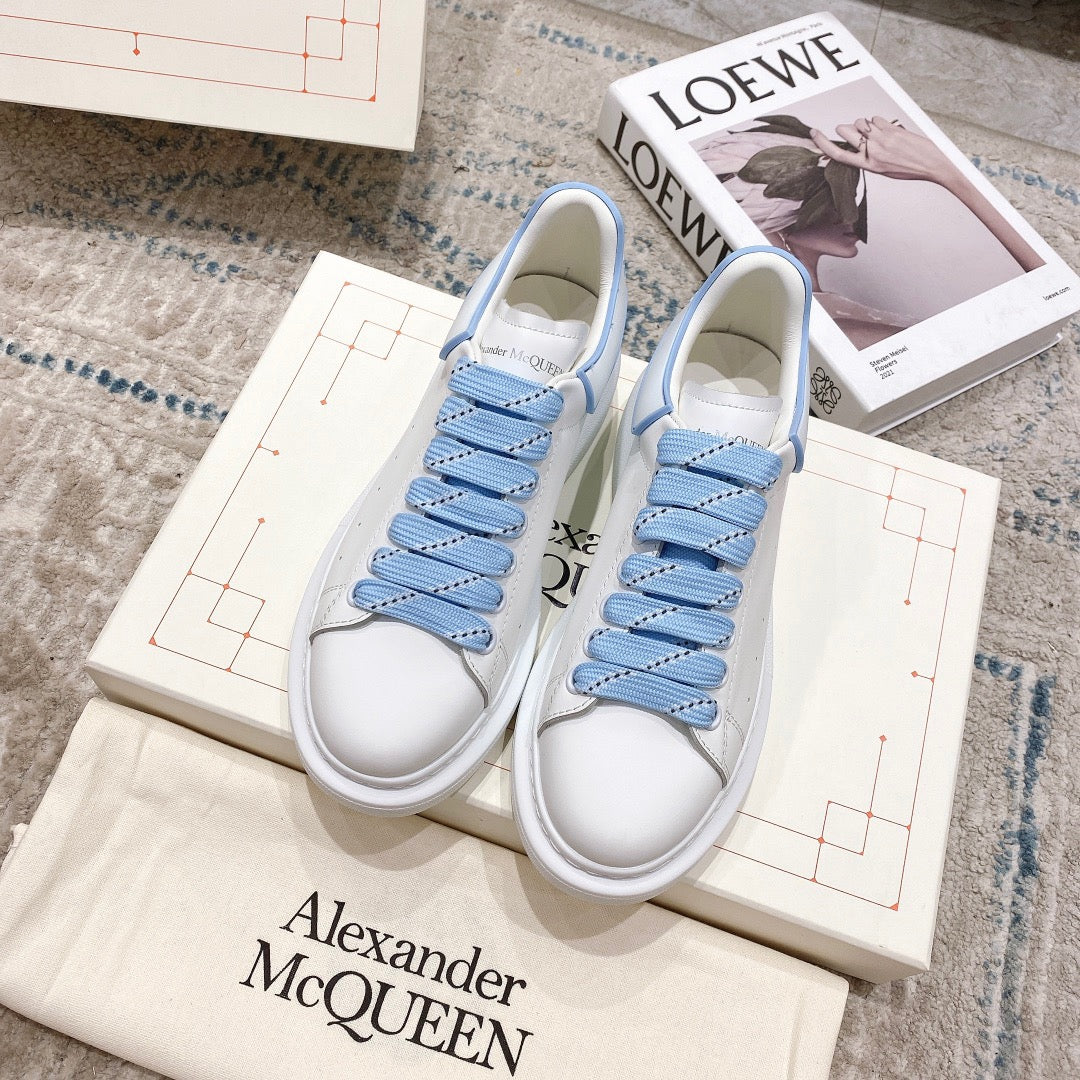Sneakers & Shoes