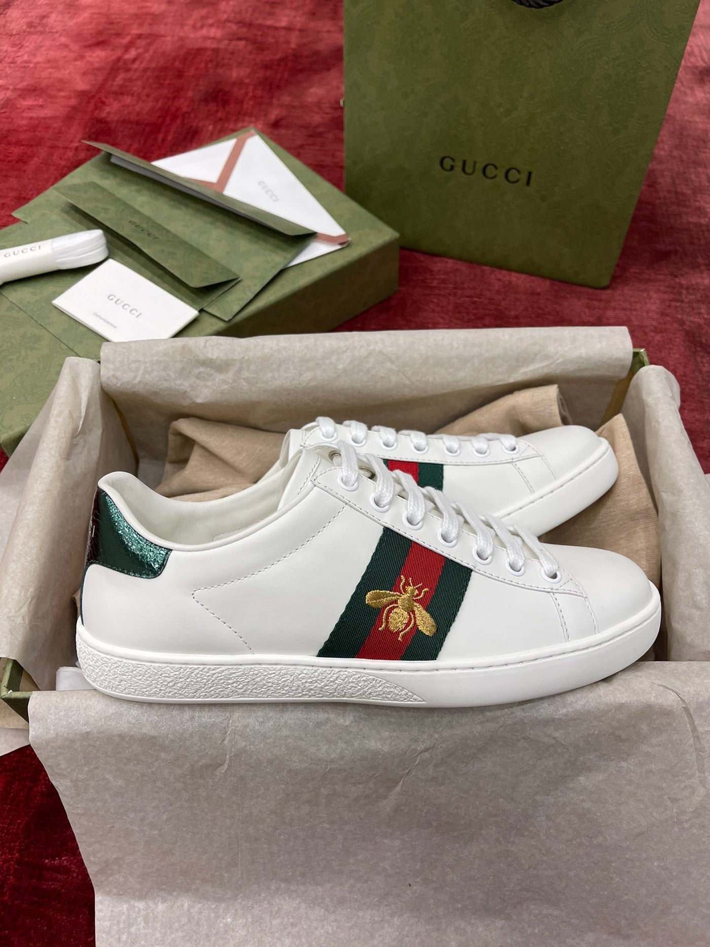 Sneakers & Shoes