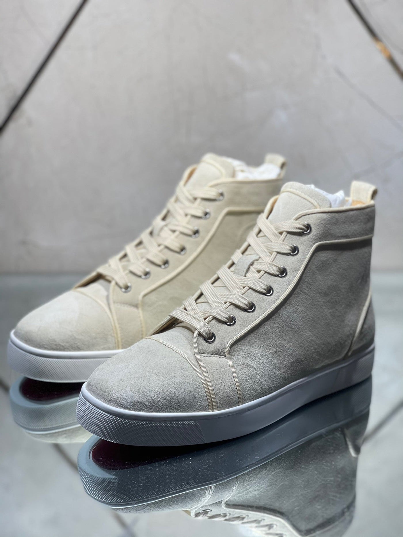 Sneakers & Shoes