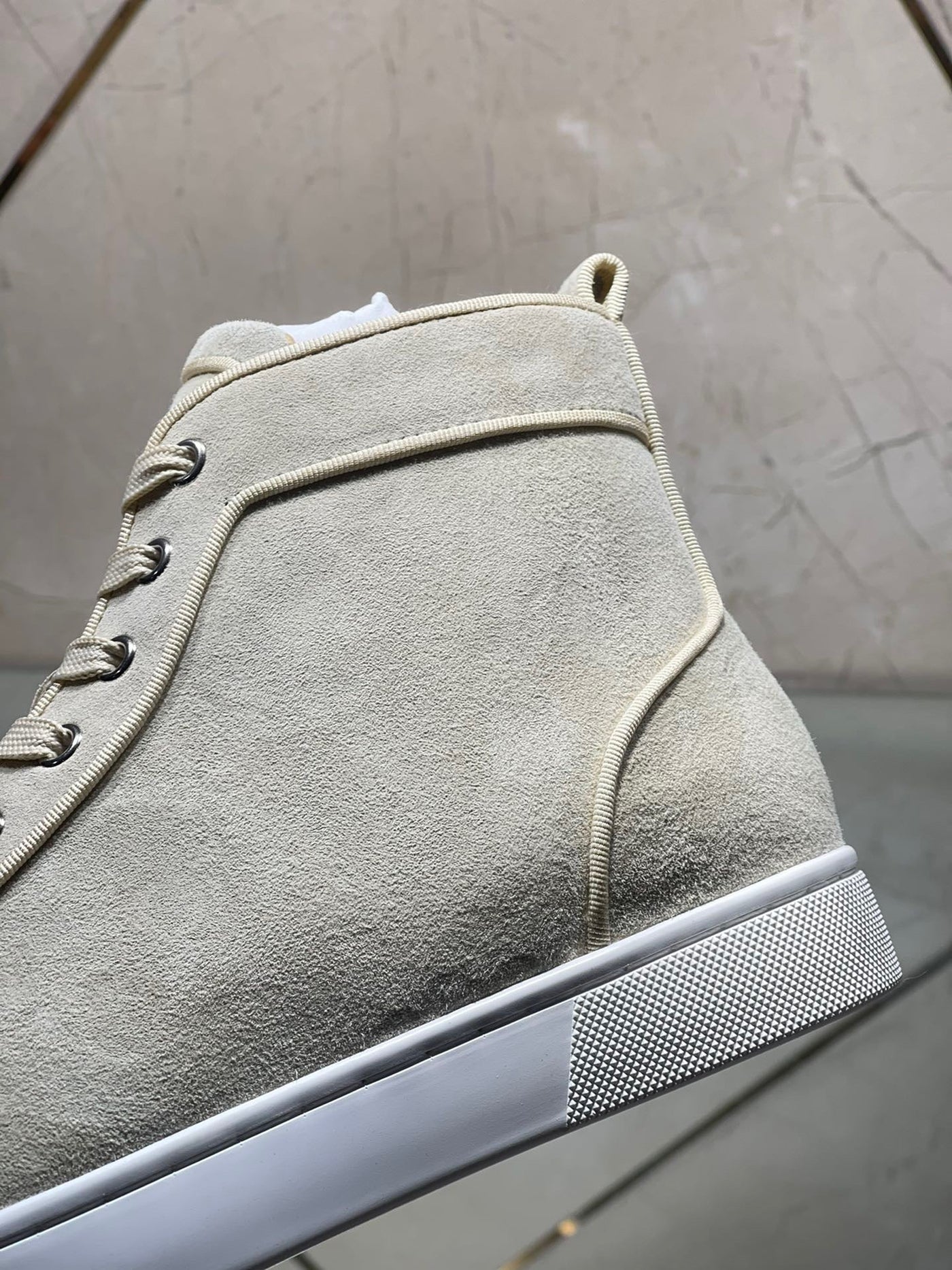 Sneakers & Shoes