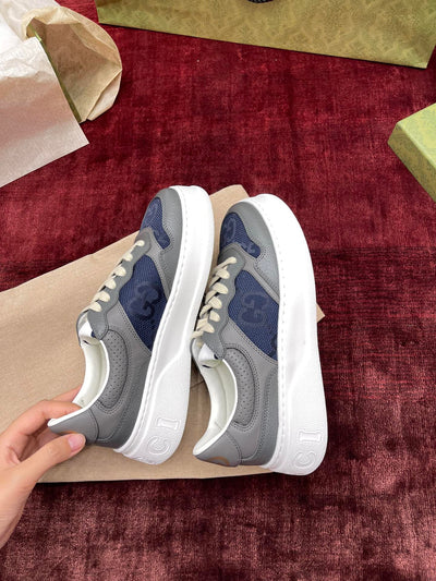 Sneakers & Shoes