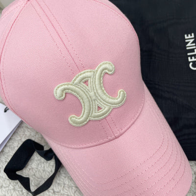 Caps