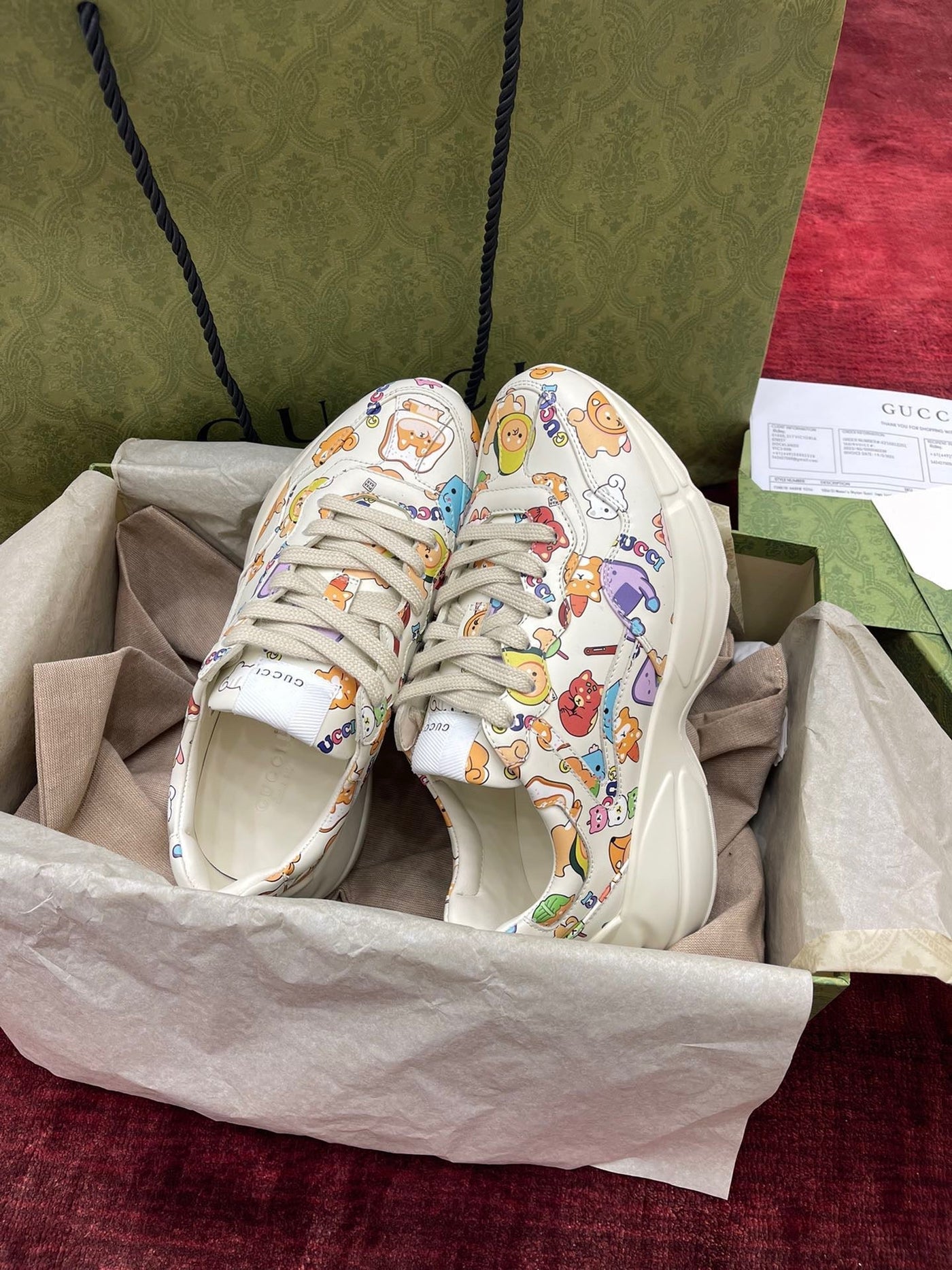 Sneakers & Shoes
