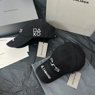 Caps