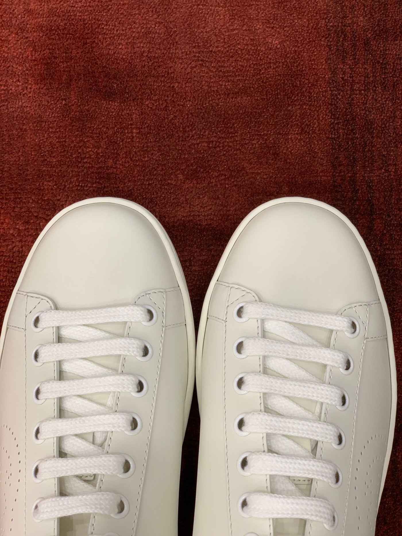 Sneakers & Shoes
