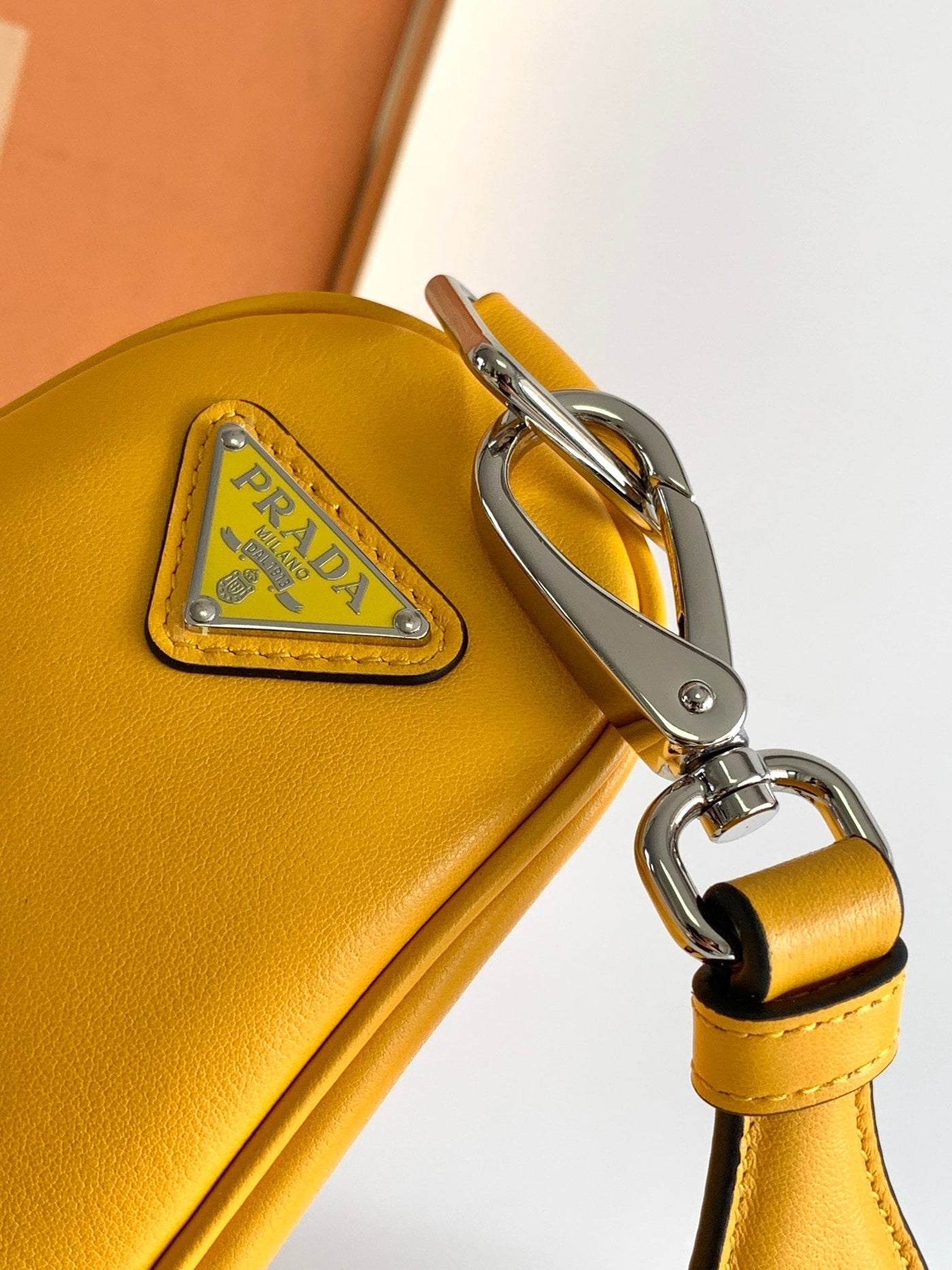PRA Cross Body Bag