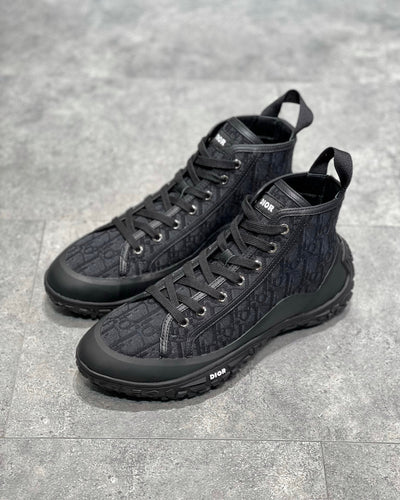 DIO Sneakers