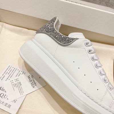 Sneakers & Shoes