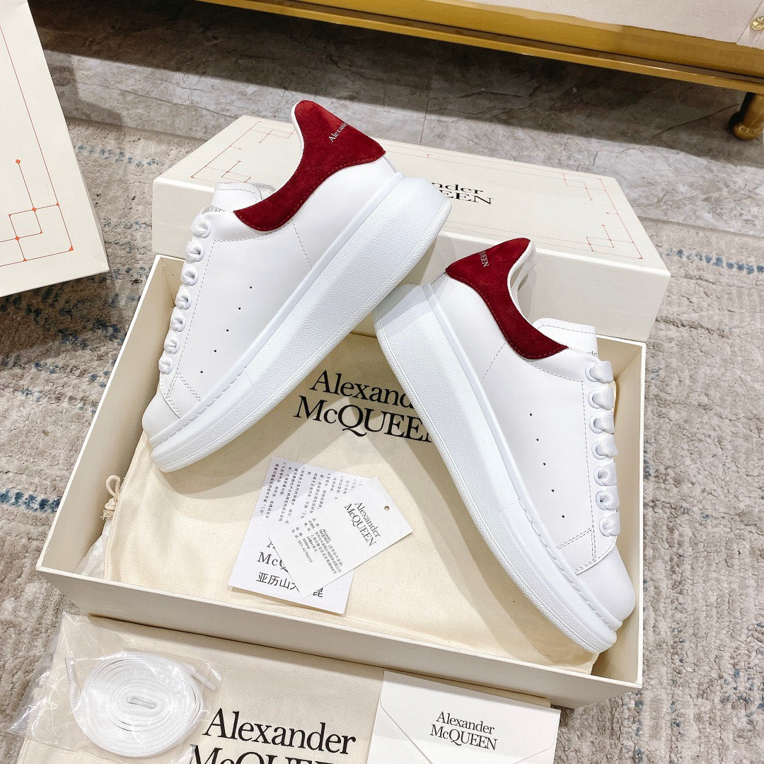 Sneakers & Shoes