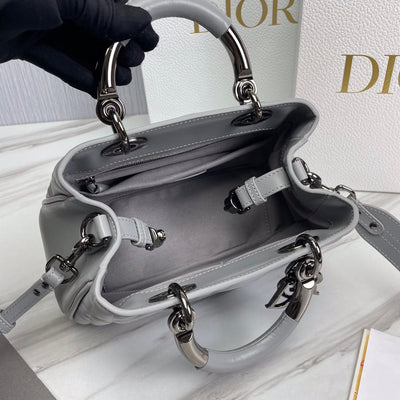 DIO handbag
