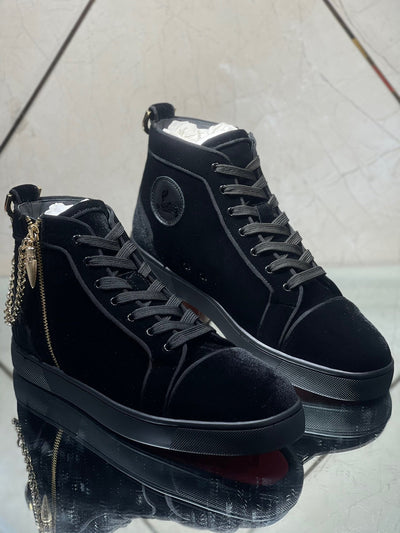 Sneakers & Shoes