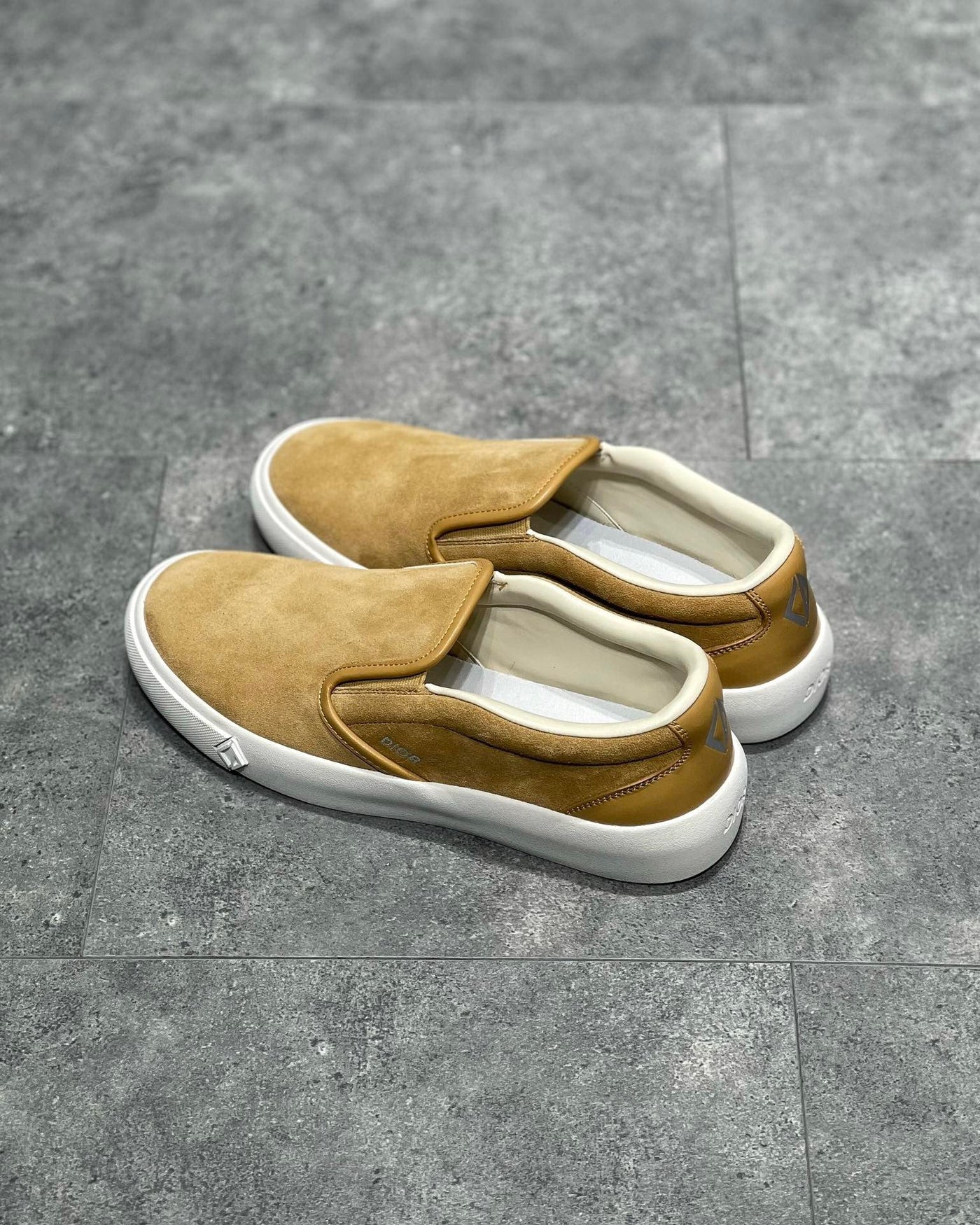 DIO Sneakers