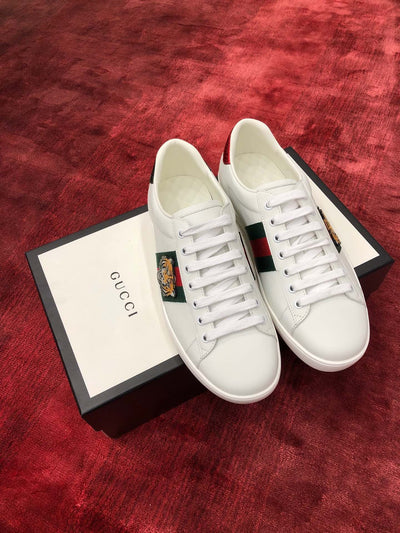 Sneakers & Shoes