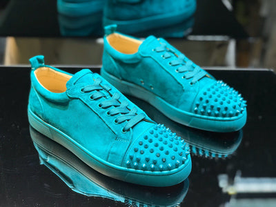 Sneakers & Shoes