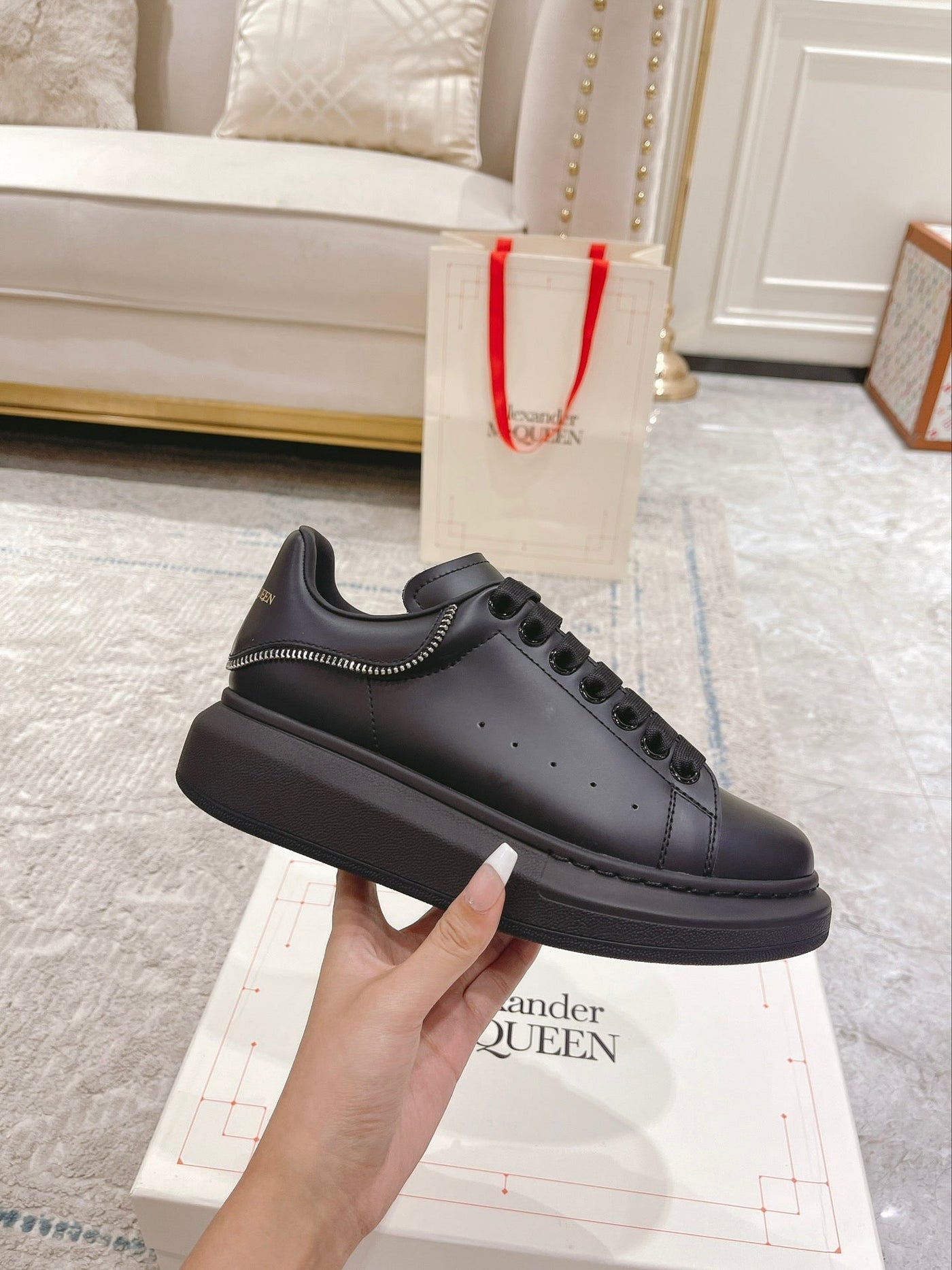 Sneakers & Shoes