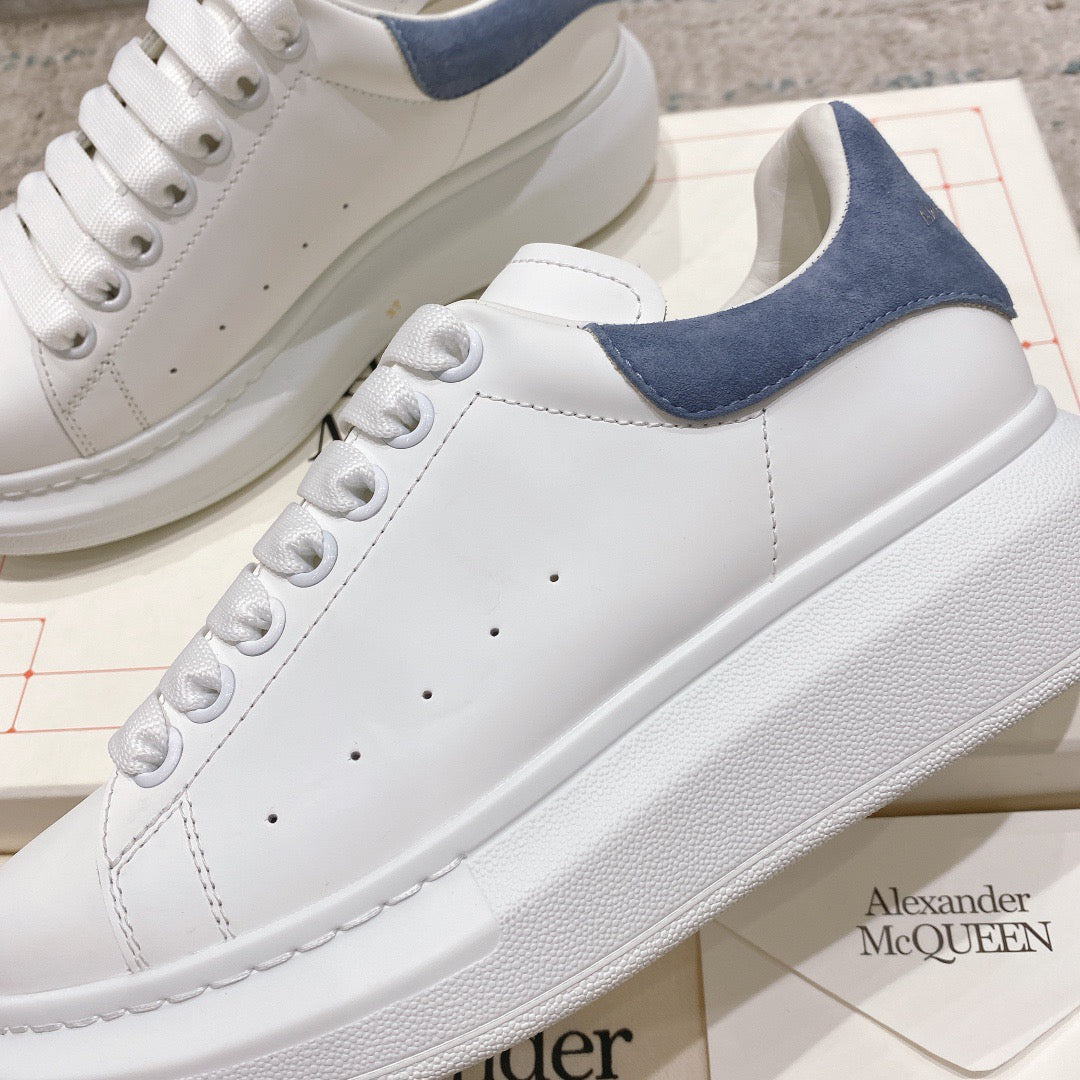 Sneakers & Shoes