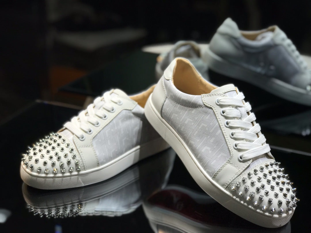 Sneakers & Shoes