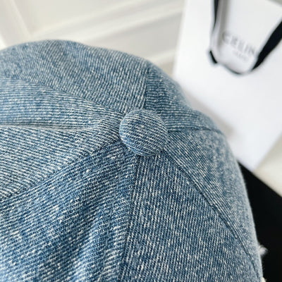 Caps
