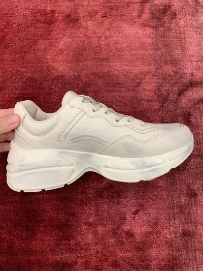 Sneakers & Shoes