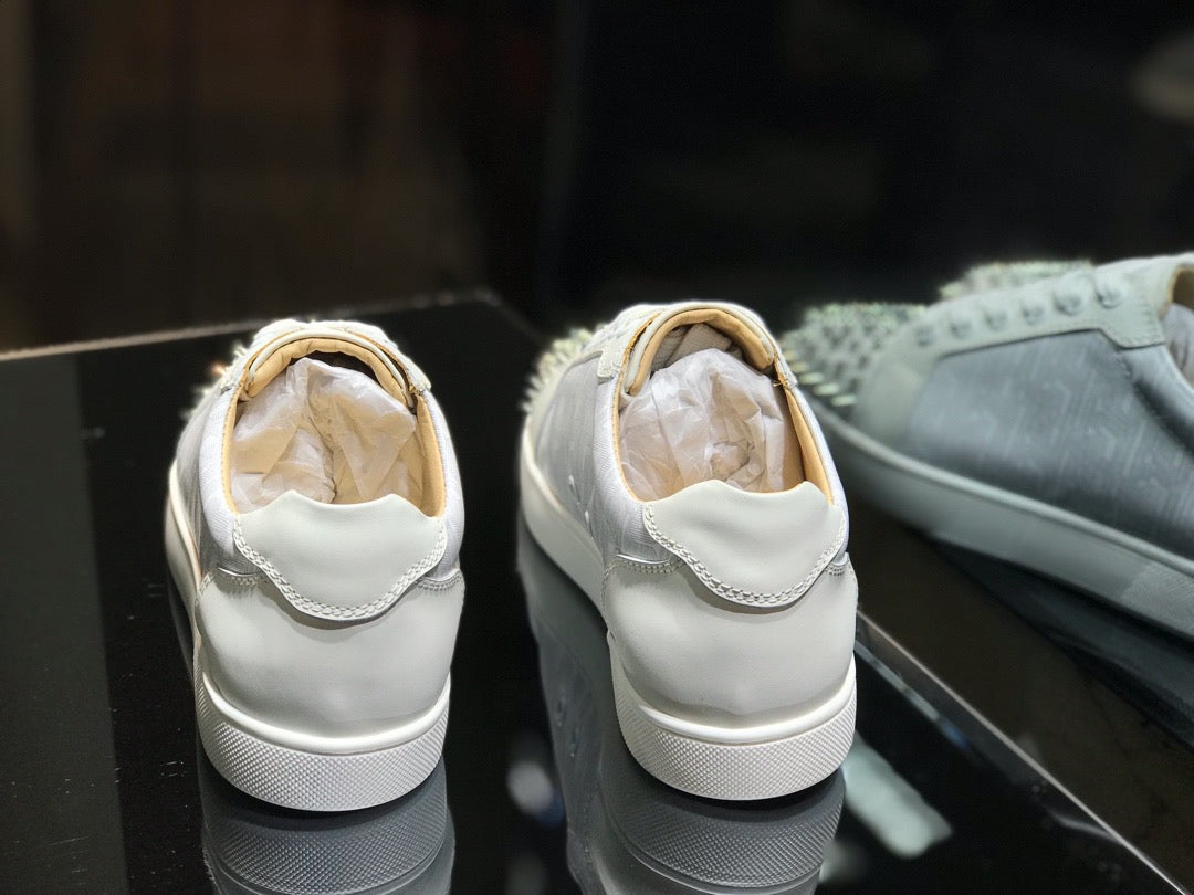 Sneakers & Shoes