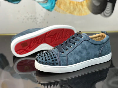 Sneakers & Shoes