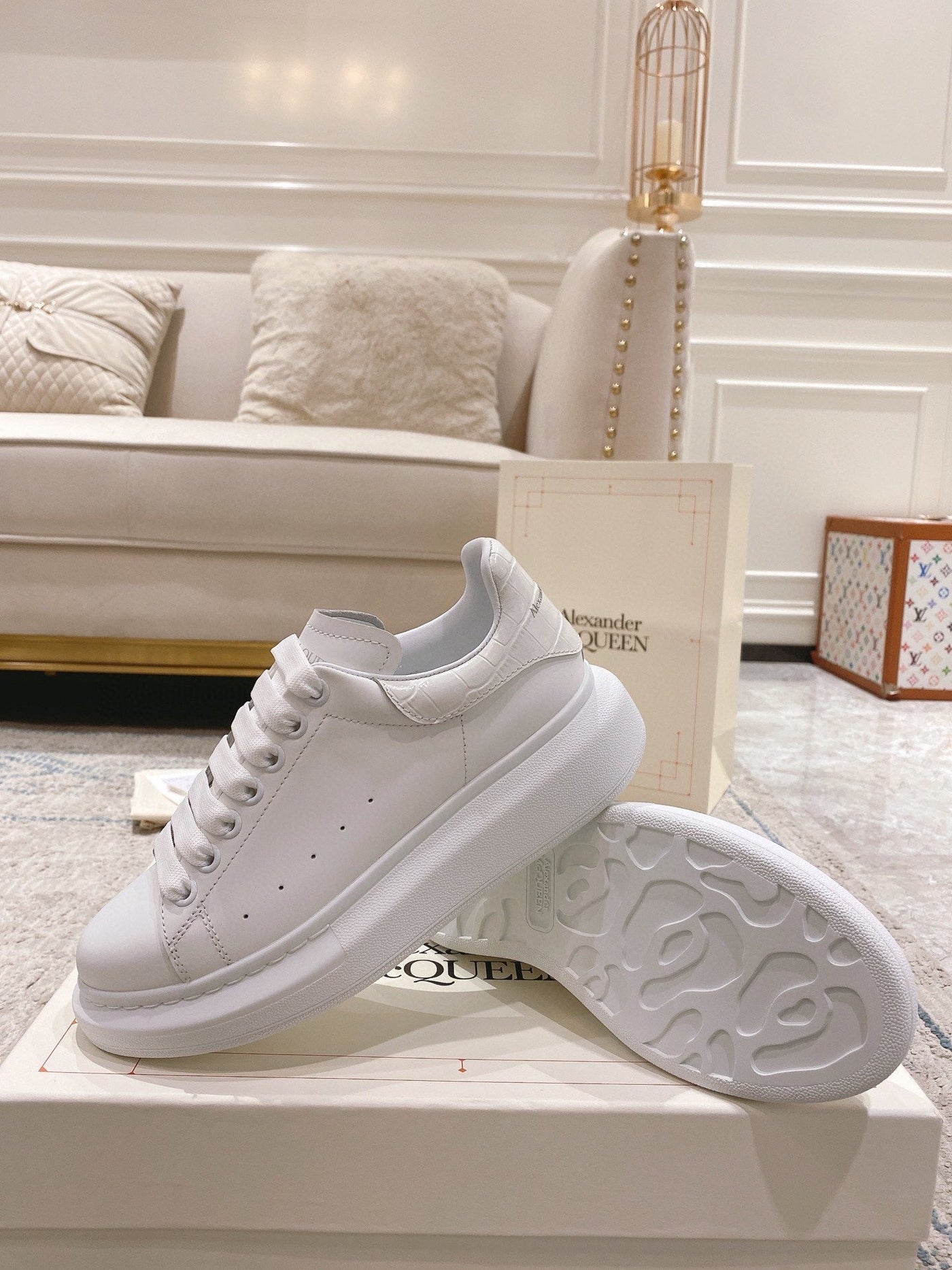 Sneakers & Shoes