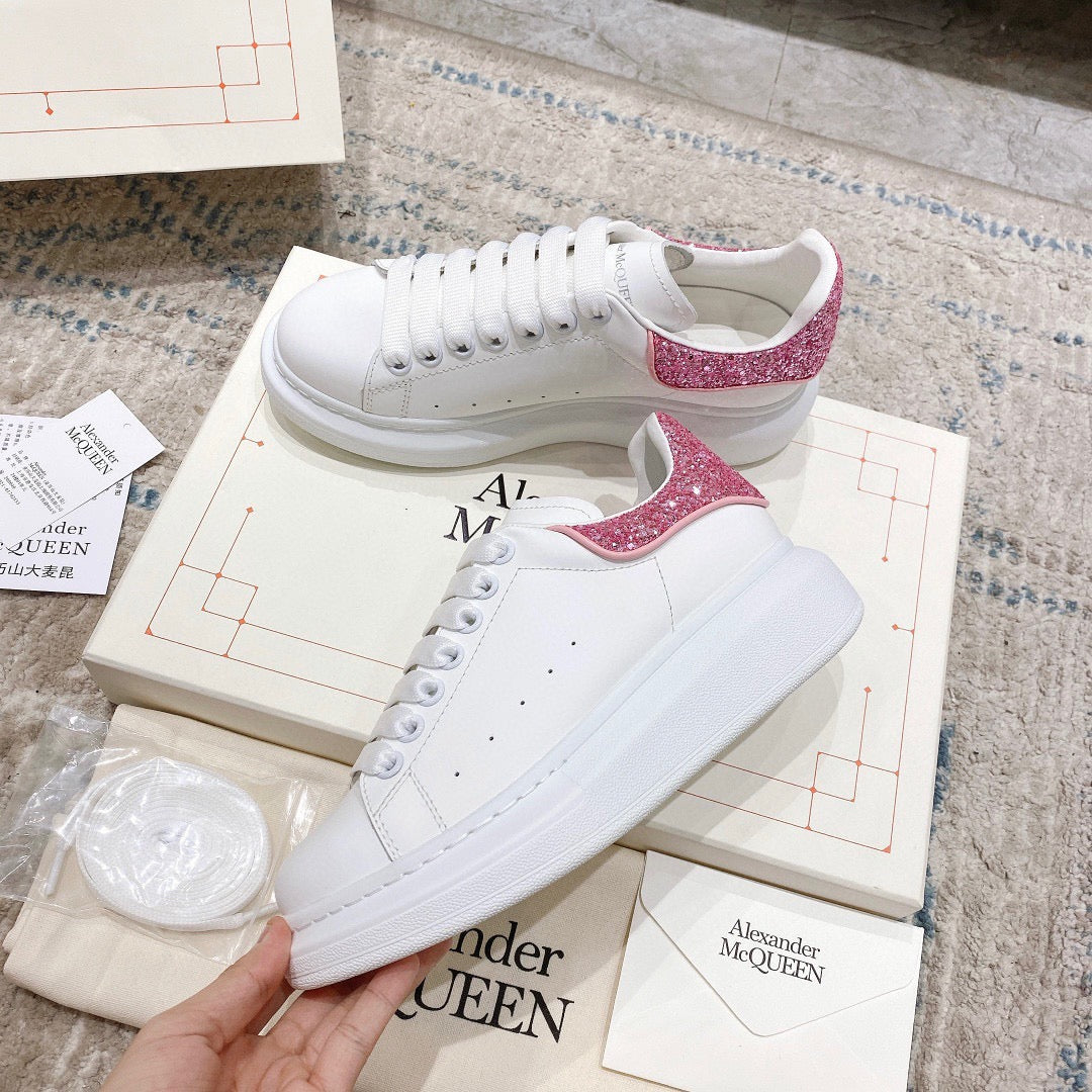 Sneakers & Shoes