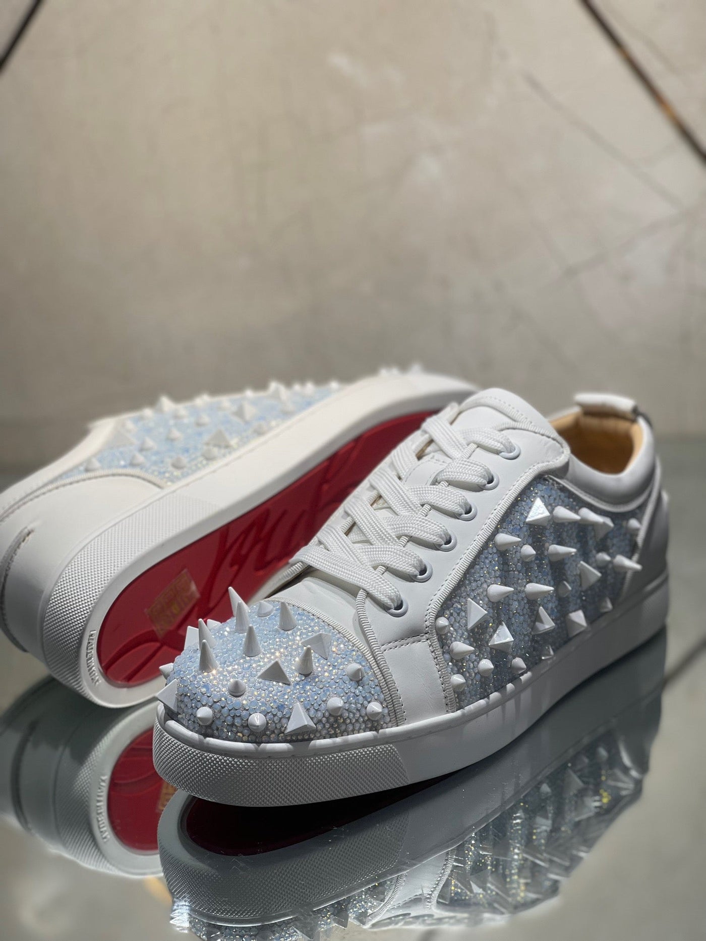 Sneakers & Shoes