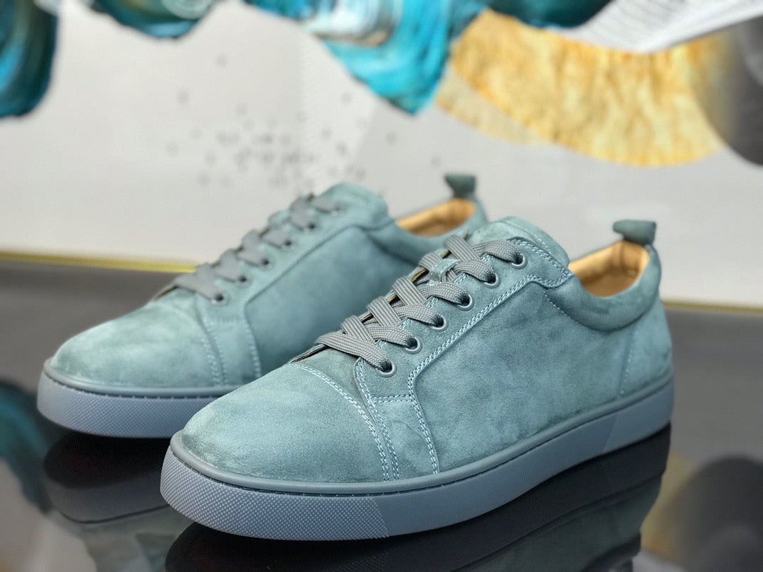 Sneakers & Shoes