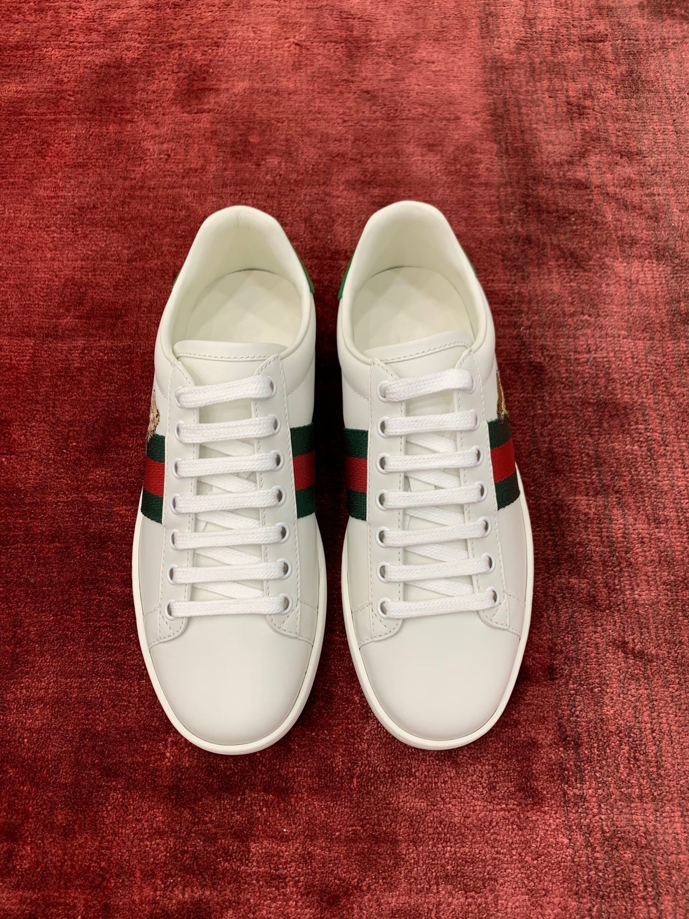 Sneakers & Shoes