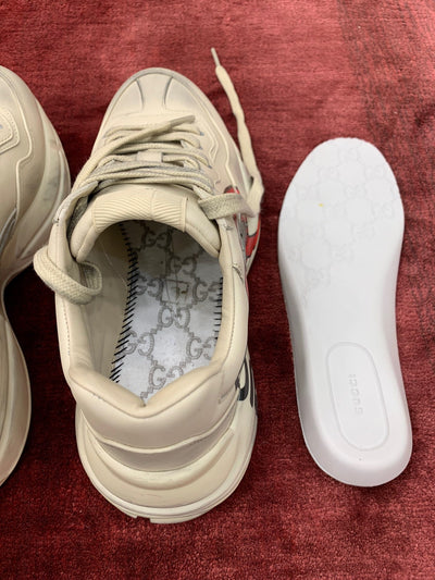 Sneakers & Shoes