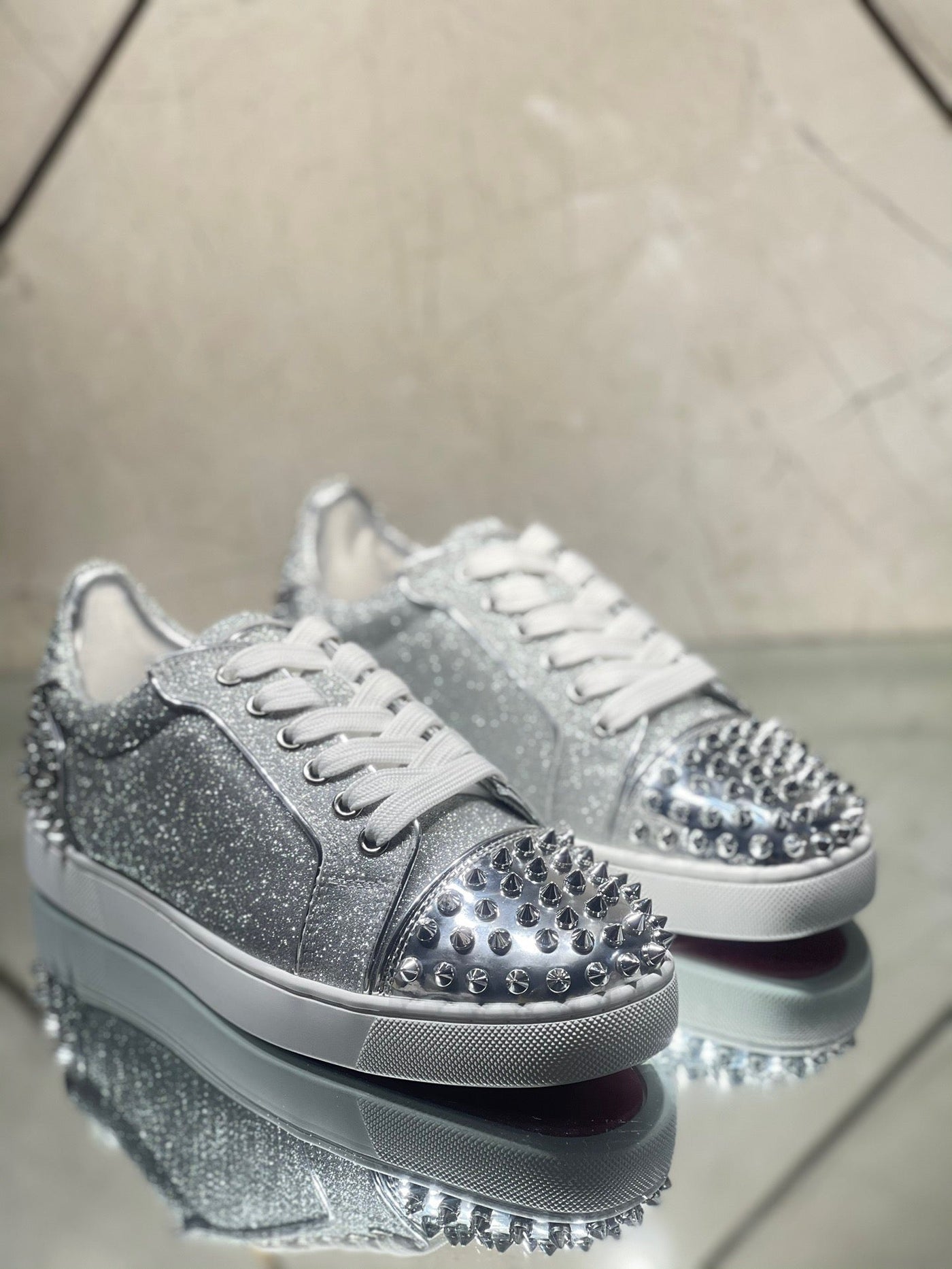 Sneakers & Shoes