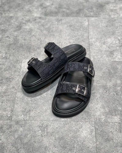 DIO Sandal