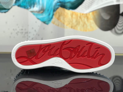 Sneakers & Shoes
