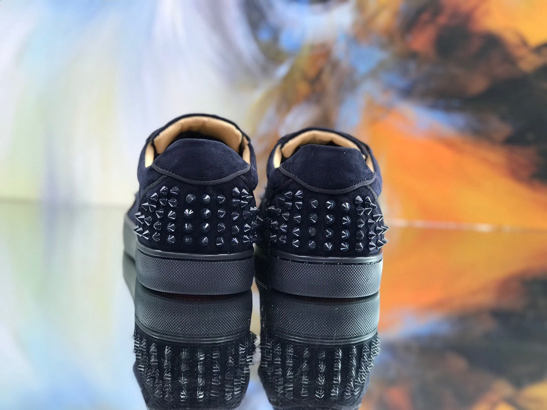 Sneakers & Shoes