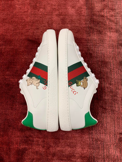 Sneakers & Shoes