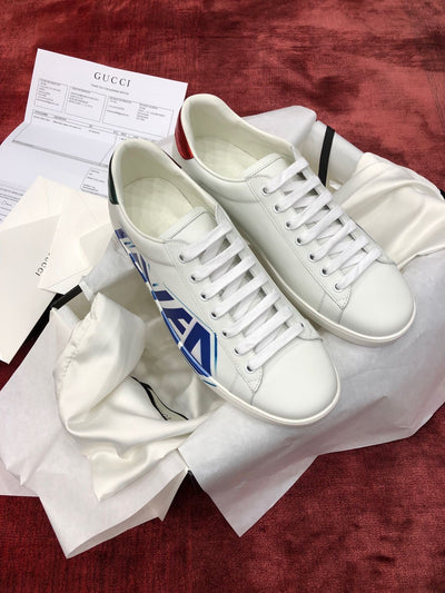 Sneakers & Shoes