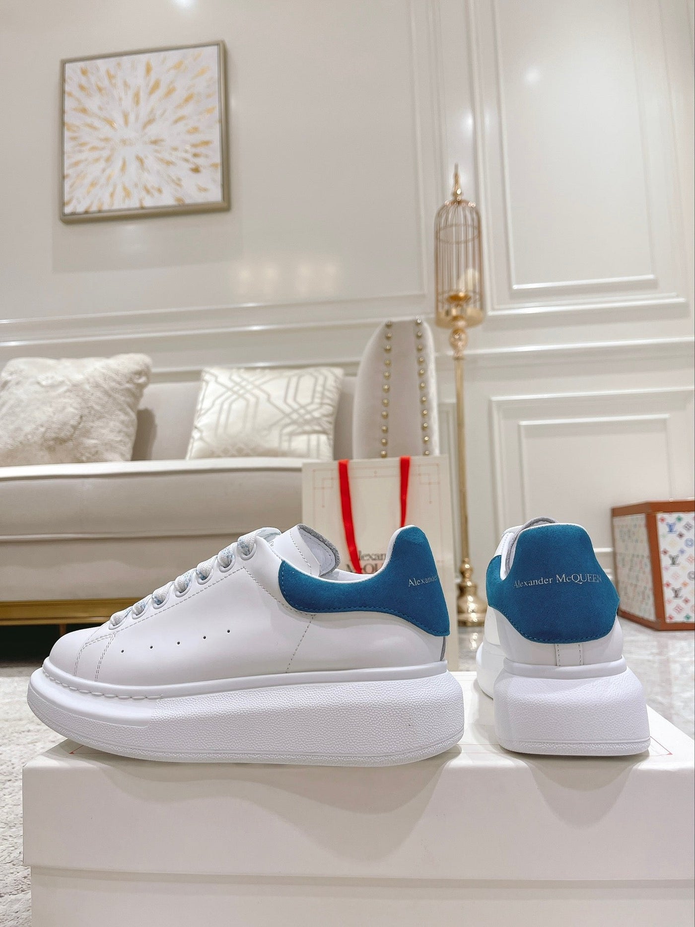 Sneakers & Shoes