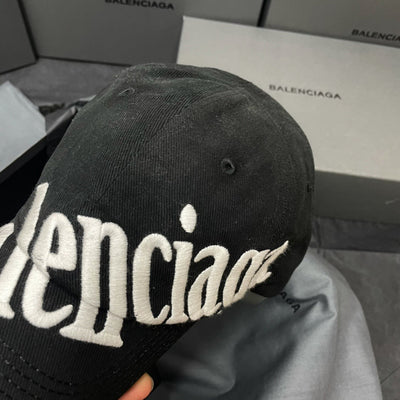 Caps