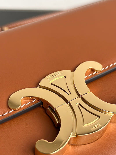 CEL Triomphe Hobo