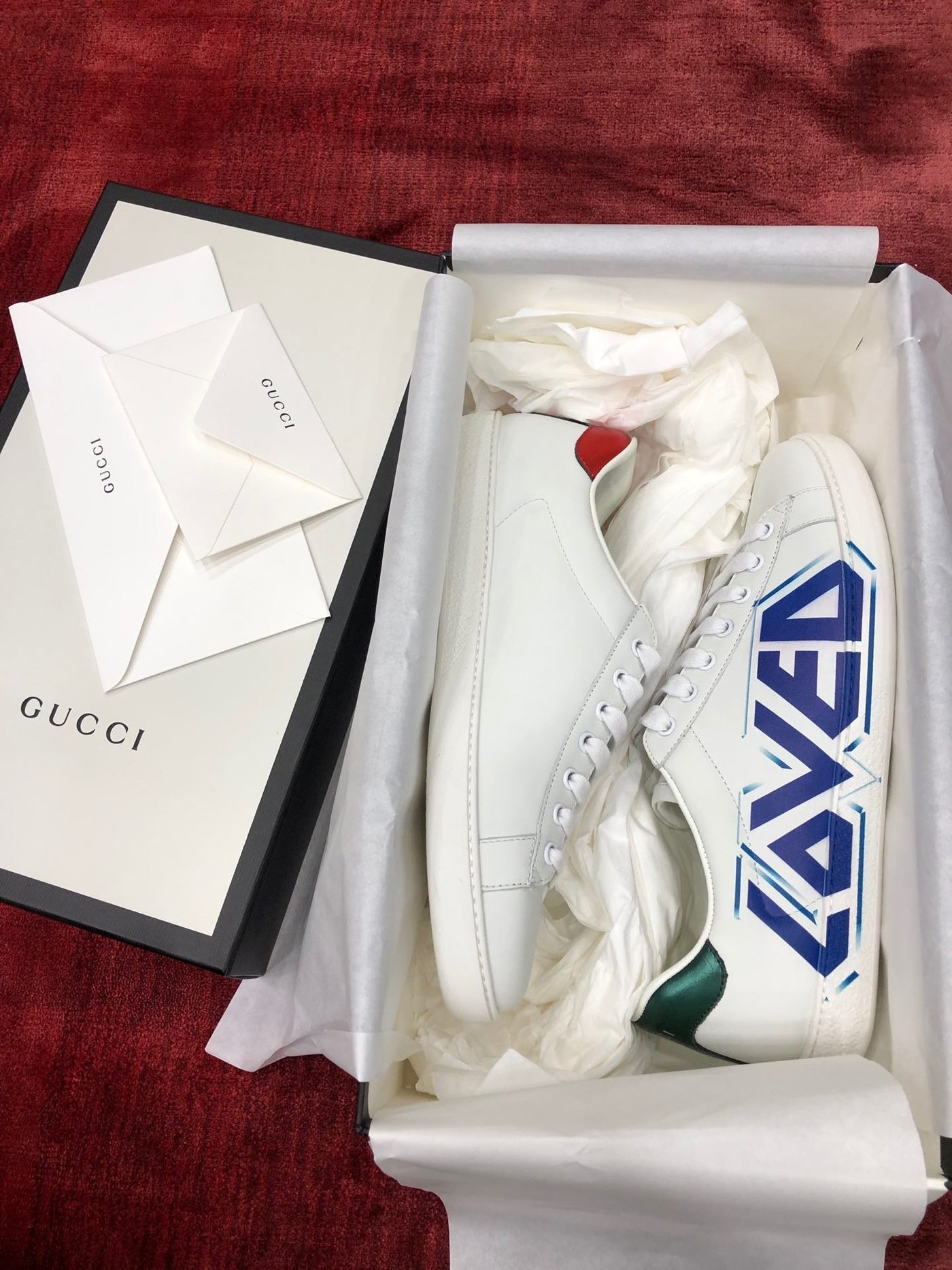 Sneakers & Shoes