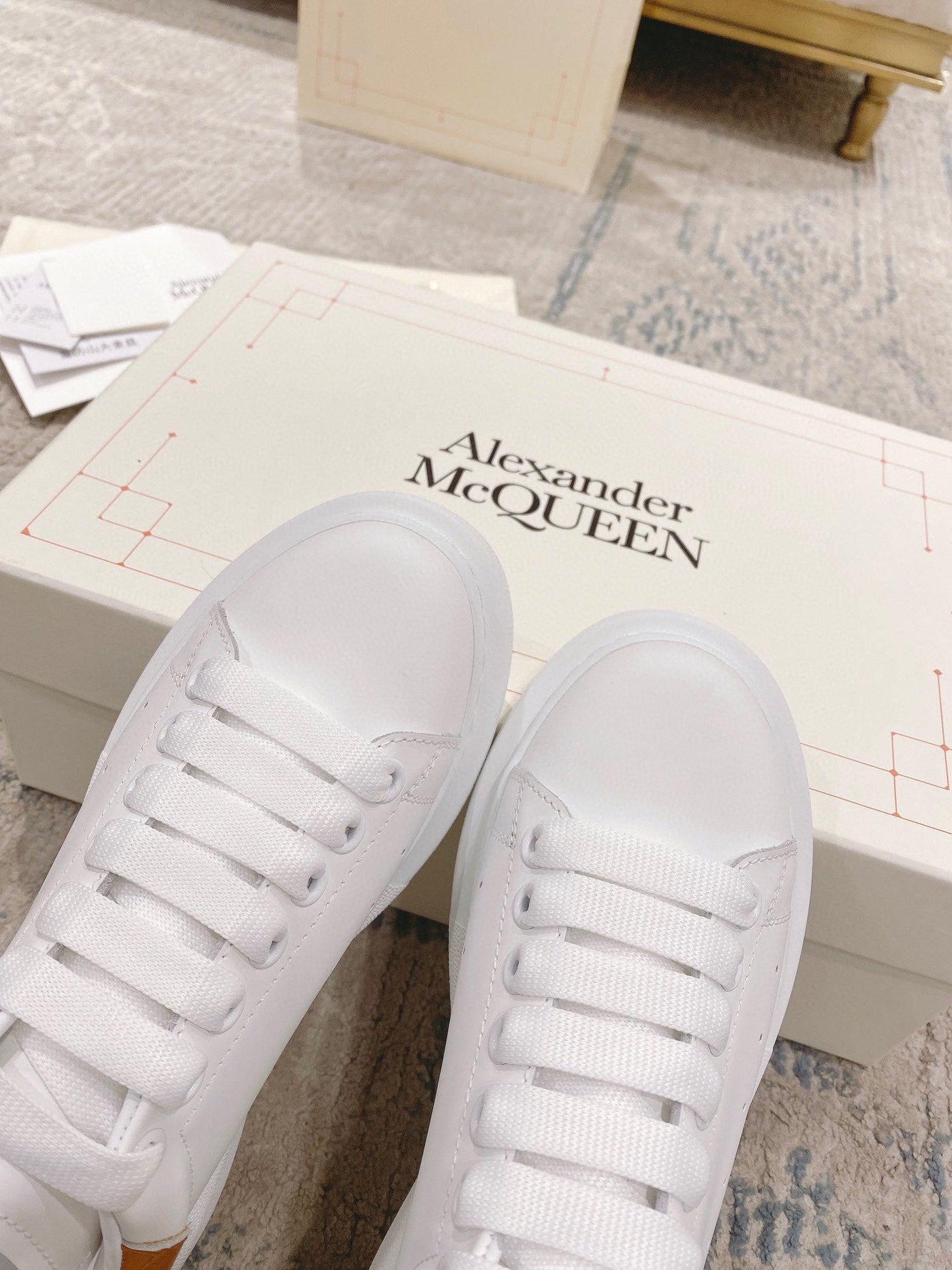 Sneakers & Shoes