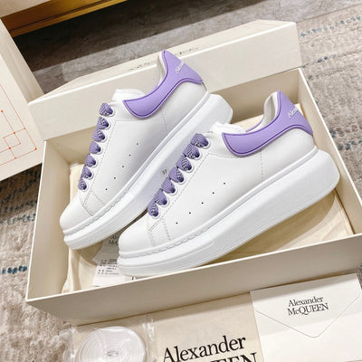 Sneakers & Shoes